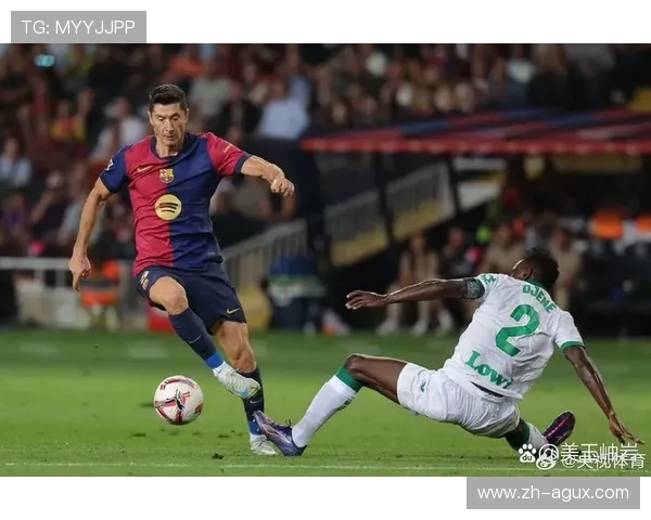 西甲联赛苏神破门助巴萨取胜